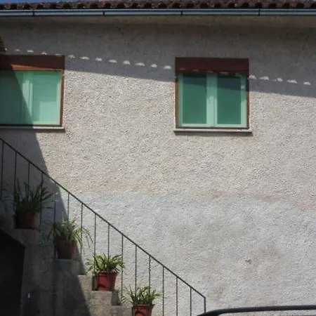 Casa Eira Do Povo * Vale de Colmeias