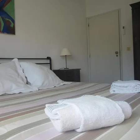 Casa Eira Do Povo Feriehus *