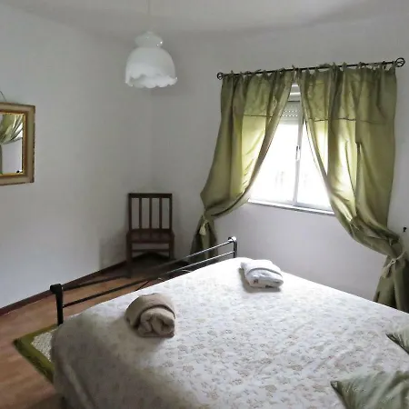 Casa Eira Do Povo Feriehus